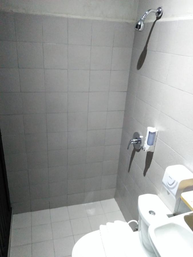 Pinx'S Hostel Jakarta Buitenkant foto
