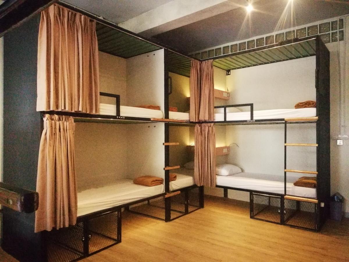 Pinx'S Hostel Jakarta Buitenkant foto