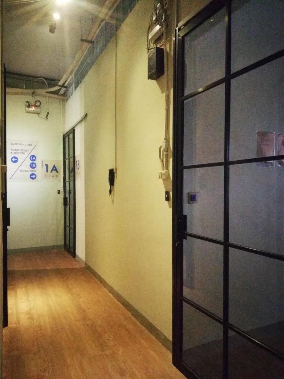 Pinx'S Hostel Jakarta Buitenkant foto