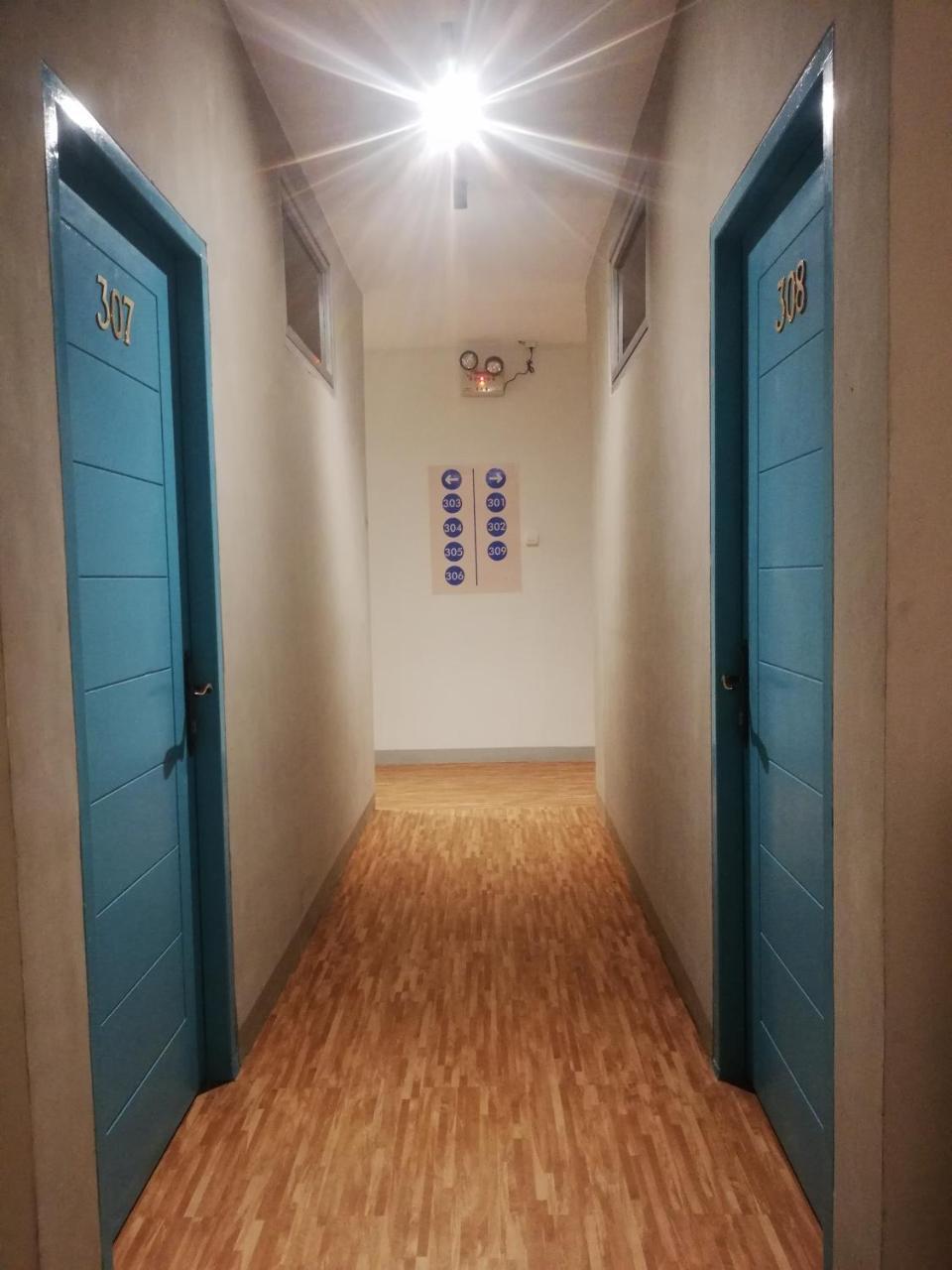 Pinx'S Hostel Jakarta Buitenkant foto
